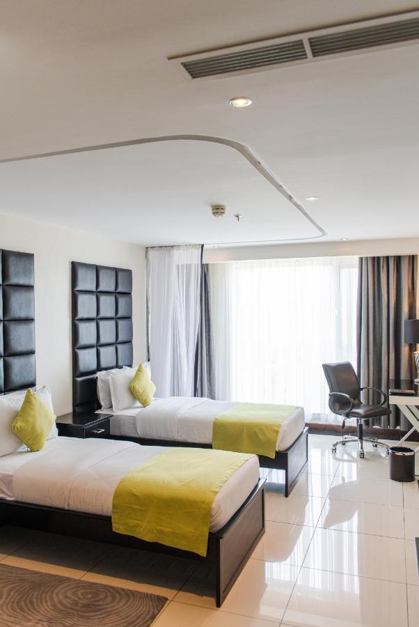 Acacia Premier Hotel Кисуму Экстерьер фото