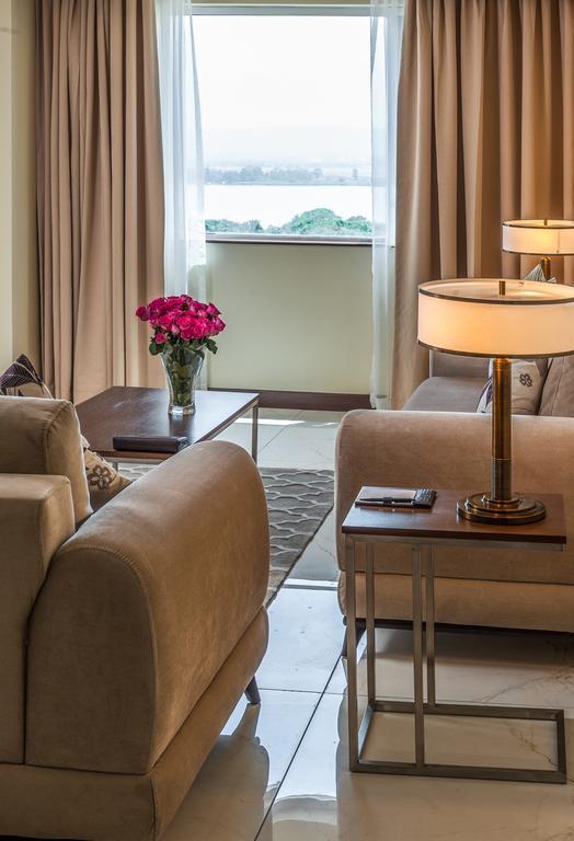 Acacia Premier Hotel Кисуму Экстерьер фото